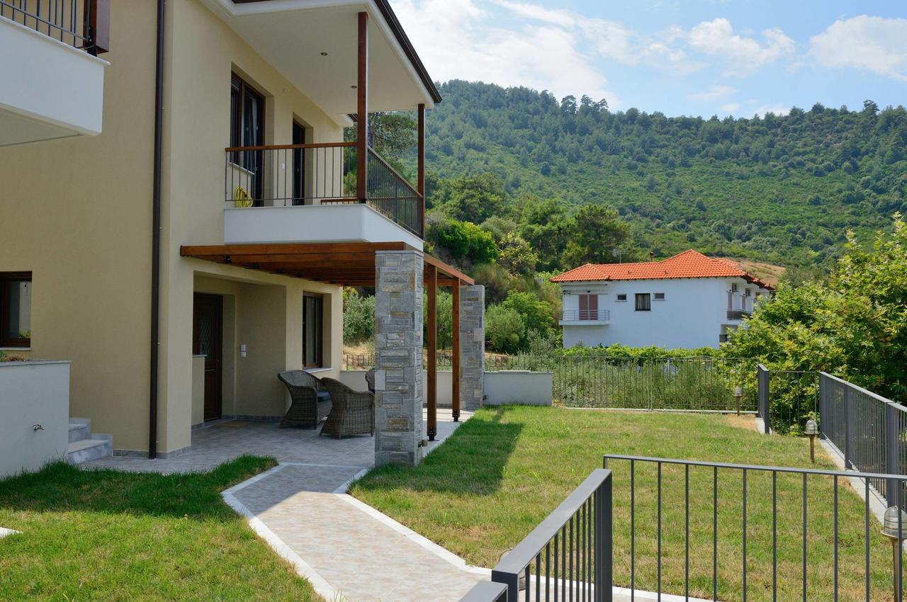 Seascape Villas Kinira Exterior photo