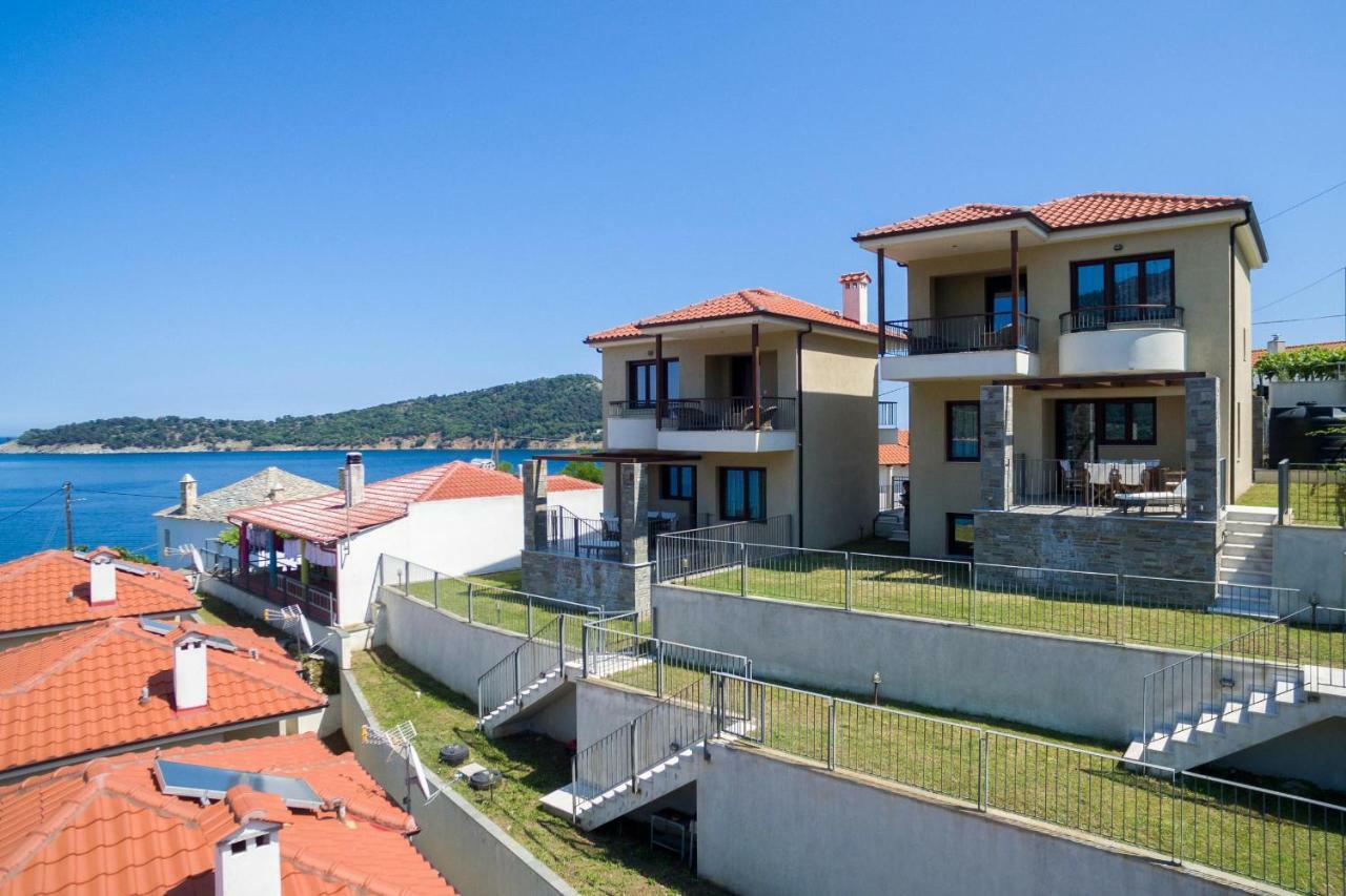 Seascape Villas Kinira Exterior photo